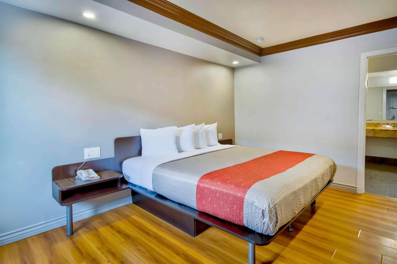 Motel 6 Gardena Εξωτερικό φωτογραφία